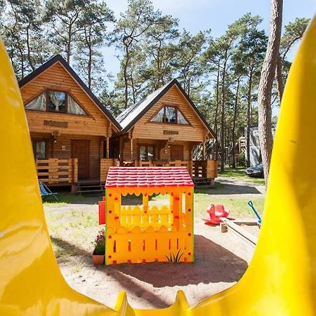 Sosnowa Mila - Domy I Apartamenty โปเบียโรโว ภายนอก รูปภาพ