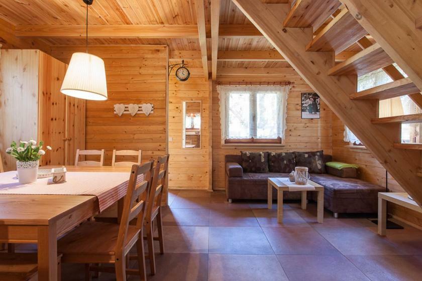 Sosnowa Mila - Domy I Apartamenty โปเบียโรโว ภายนอก รูปภาพ