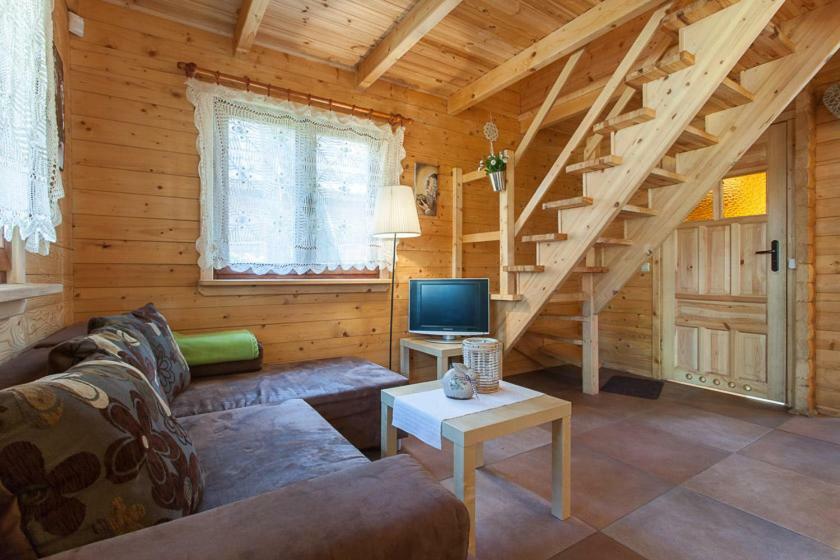Sosnowa Mila - Domy I Apartamenty โปเบียโรโว ภายนอก รูปภาพ